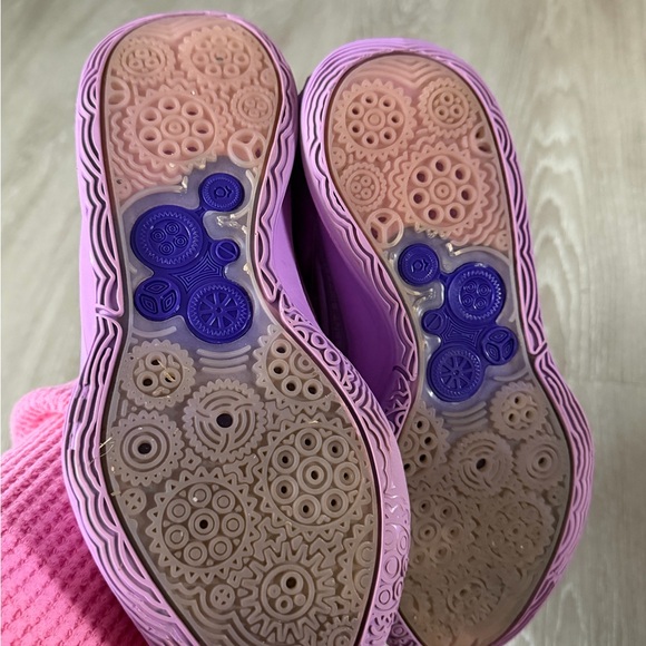 Nike Men’s KD 16’s Basketball Shoes - Picture 3 of 3